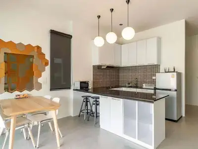 Villa 3 chambres acceptant les animaux avec piscine d'eau salée à Bang Tao