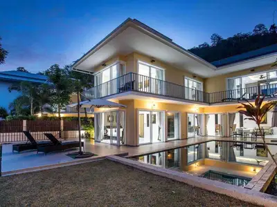 Villa vue mer 4 chambres à louer à Chalong, Phuket