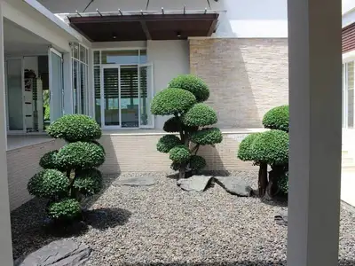 Villa 4 chambres avec grand jardin et piscine privée à louer à Kathu