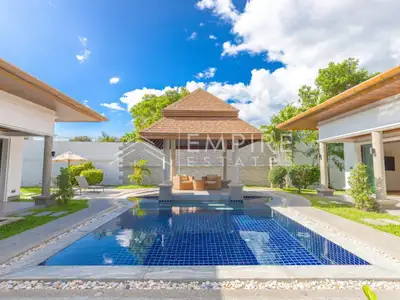 Villa privée avec piscine 4 chambres à louer – à Cherng Talay, Phuket