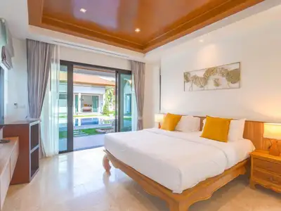 Villa privée avec piscine 4 chambres à louer – à Cherng Talay, Phuket