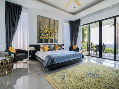 Baan Sawan, villa avec piscine privée 5 chambres vue mer à Rawai