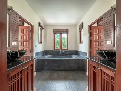 Villa avec piscine 5 chambres à louer, Chalong, Phuket