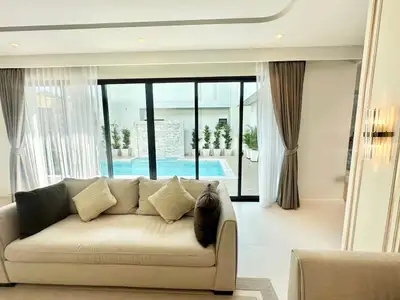 Project F – 3 chambres avec piscine privée à Koh Kaew
