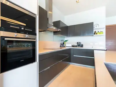 Villa vue mer 5 chambres avec piscine privée à louer à Rawai