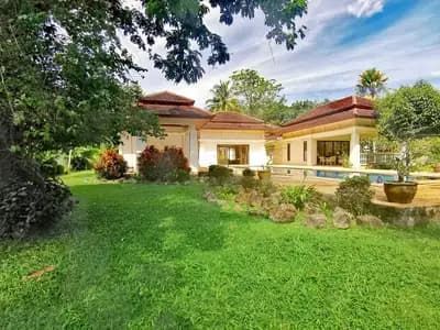 Villa 5 chambres avec grand jardin à louer à Thalang