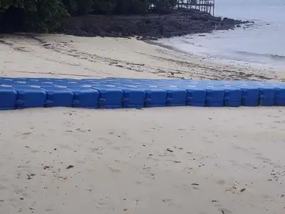 Terrain de 84 rais en bord de plage de sable à vendre sur l'île de Naka Yai, Phuket