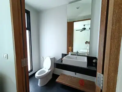 Villa avec piscine 3 chambres, terrain de 263,60 m², piscine privée, à vendre à Choeng Thale, Phuket