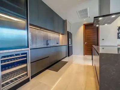Botanica Bangtao – Villa 4 chambres avec piscine privée à louer à Choeng Thale