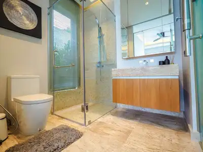 Botanica Bangtao – Villa 4 chambres avec piscine privée à louer à Choeng Thale