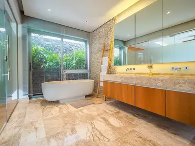Botanica Bangtao – Villa 4 chambres avec piscine privée à louer à Choeng Thale