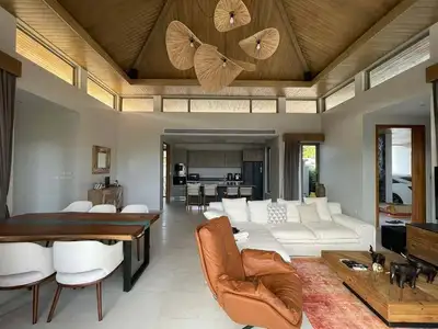 Botanica The Lakeside – 3 chambres avec piscine privée à louer à Layan