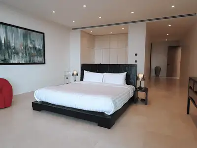 Villa moderne 5 chambres à louer | Vues à couper le souffle sur la baie de Chalong, Phuket