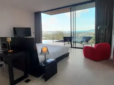 Villa moderne 5 chambres à louer | Vues à couper le souffle sur la baie de Chalong, Phuket