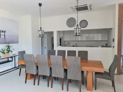 The Teak Villa – 5 chambres avec piscine privée à louer à Choeng Thale