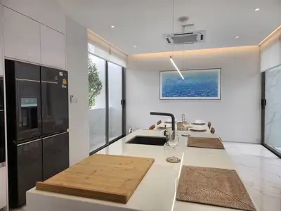Villa moderne 3 chambres avec piscine privée à Ban Don, Phuket