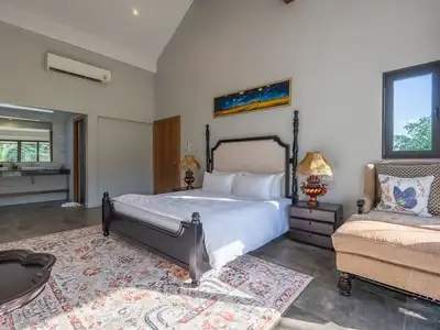 Spacieuse villa avec vue golf et piscine privée à louer à Kathu, Phuket