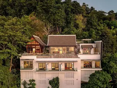 Élégante villa avec piscine 4 chambres vue mer à louer à Nai Thon