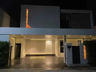 Superbe villa 4 chambres près d'IKEA Phuket avec équipements modernes