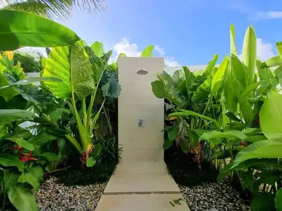 Élégante villa avec piscine 4 chambres à louer à Bang Jo, Phuket