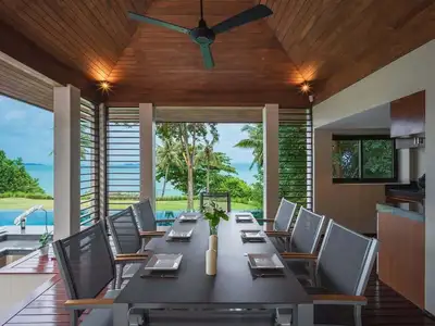 Villa Naam Sawan – Luxe iconique vue océan à Cape Yamu, Phuket