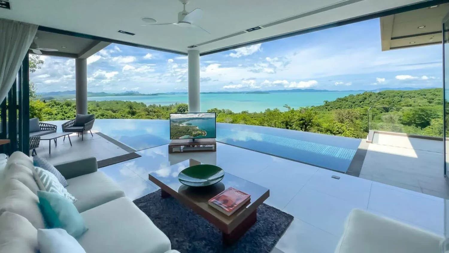 Superbe villa vue mer à vendre à Pa Khlok, Phuket