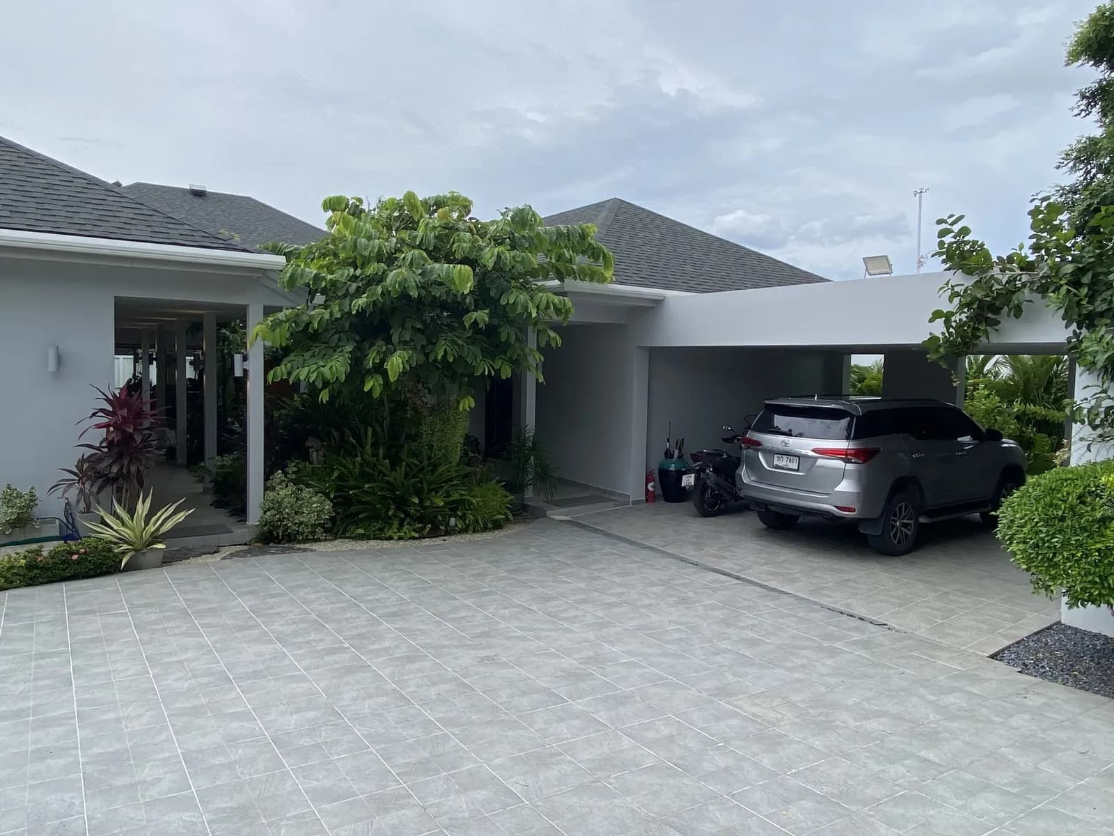 Luxueuse villa 5 chambres avec piscine et panneaux solaires à Pasak, Cherng Talay, à vendre | SD28082550
