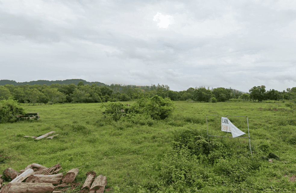 this is a land in Choeng Thale which you can build a villa onto